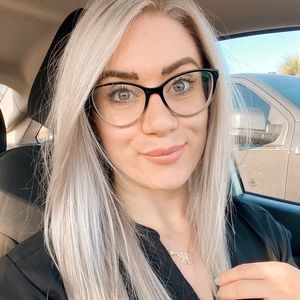 Meet your Posher, Jaclyn